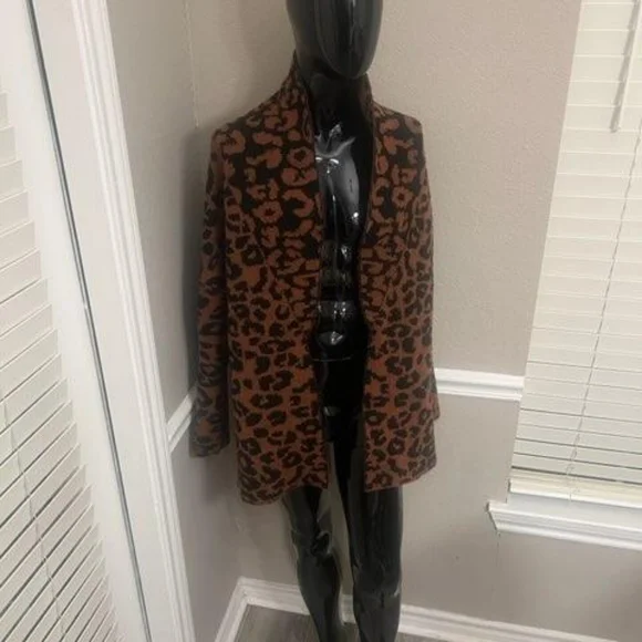 Brown and black sweater - Picture 3 of 3